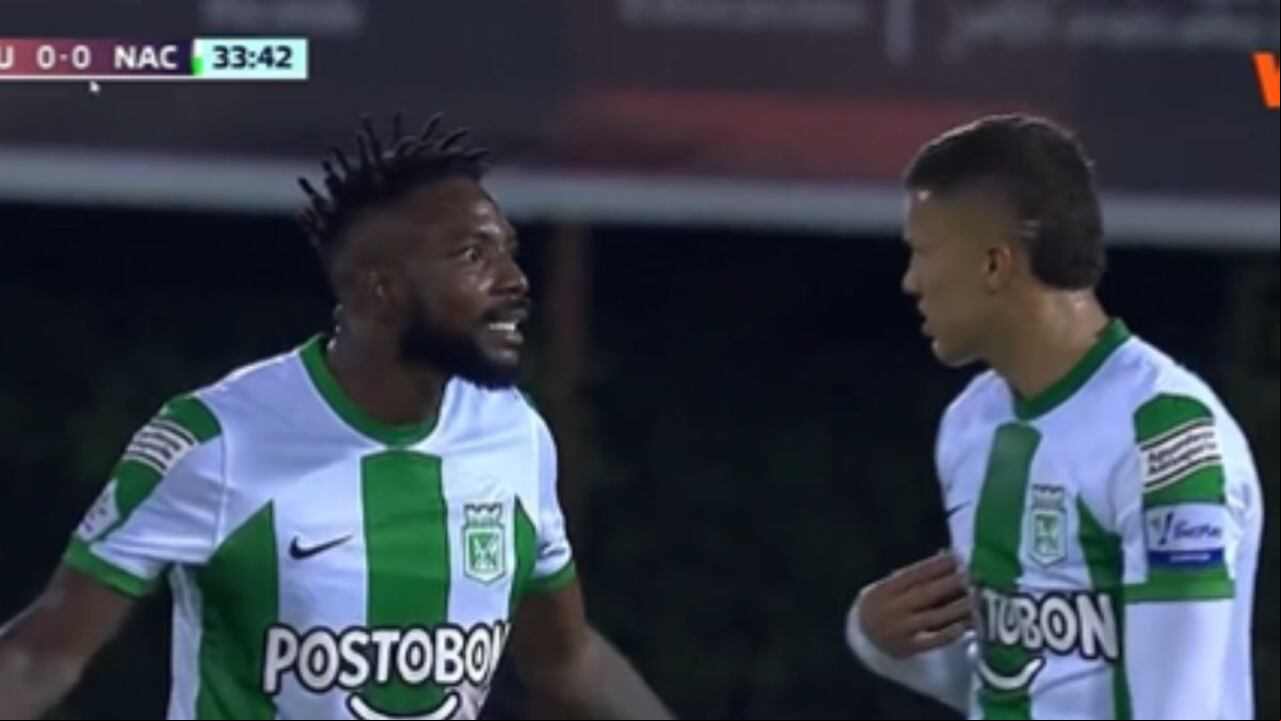 Pelea entre Deossa y Angulo.