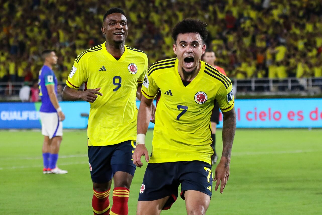 Luis Díaz celebrando uno de los goles que le encajó a la Selección de Brasil.
