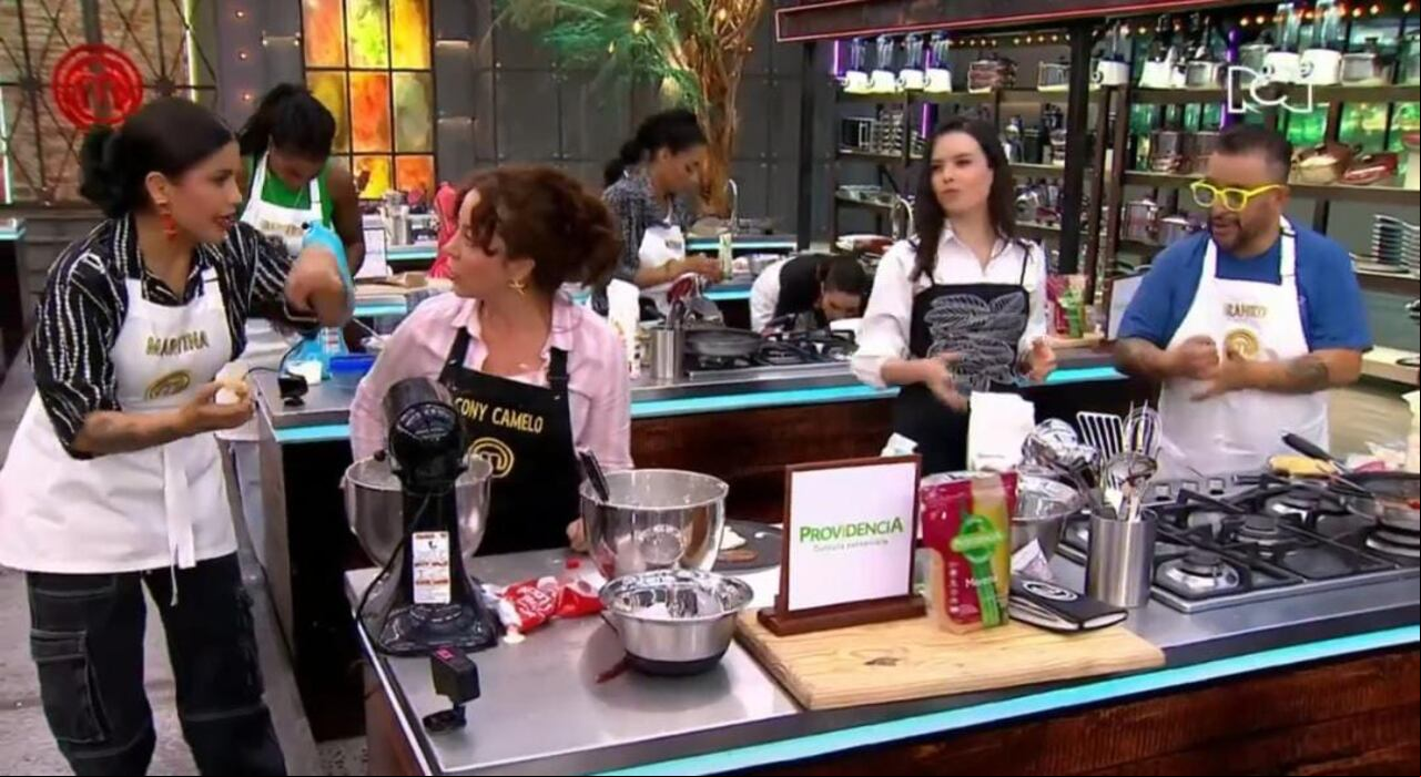 Cony Camelo incluso fue regañada por uno de los jurados de la competencia.