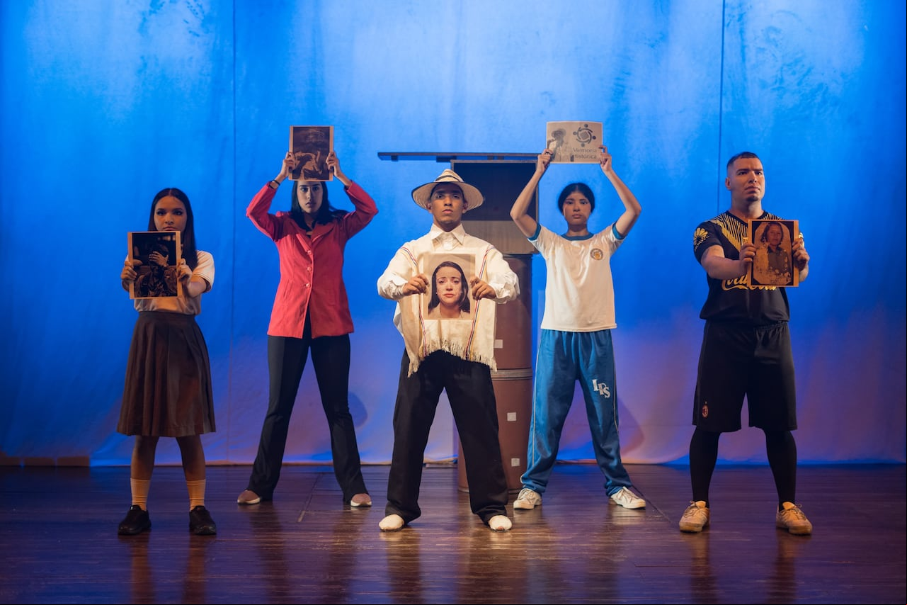 “HISTORIAS DE VERDAD: NARRACIONES
DANZADAS” se lanza en Cali, Colombia, para entrelazar el legado de la Comisión de la Verdad con la vibrante tradición de la salsa caleña a cargo de la Escuela Combinación Rumbera.