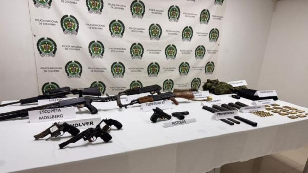 Este fue el arsenal incautado a la banda delincuencial.