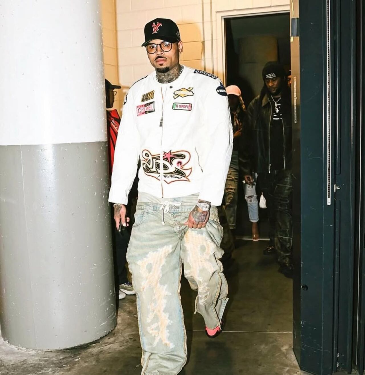 Chris Brown es cantante y compositor estadounidense.