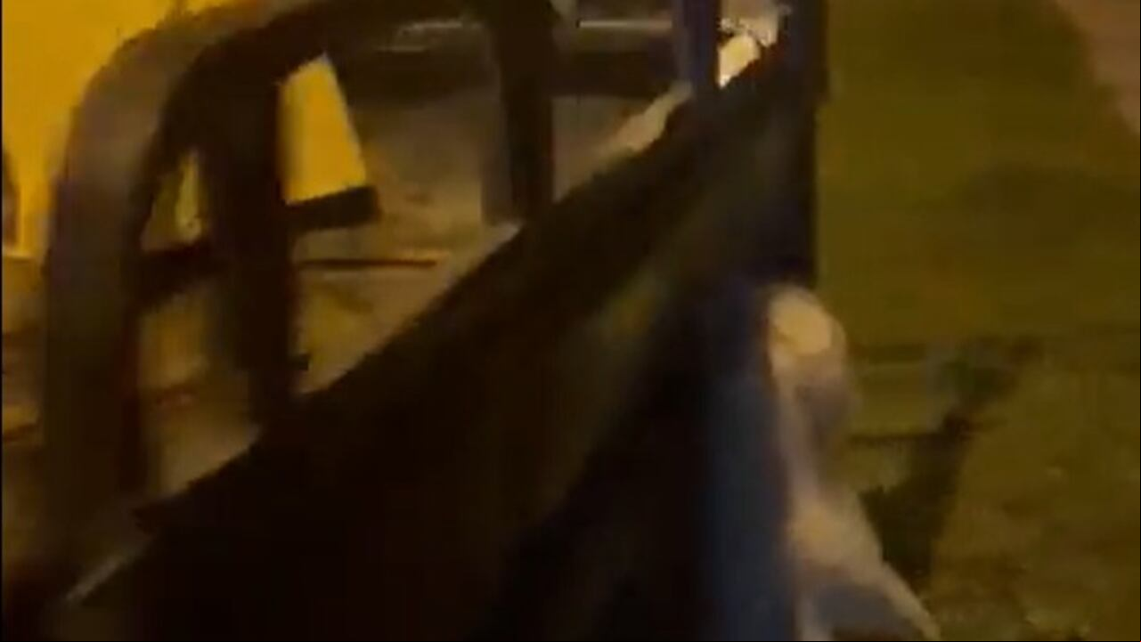 El video de lo sucedido ya está subido en redes sociales, sin embargo, las imágenes son sensibles.