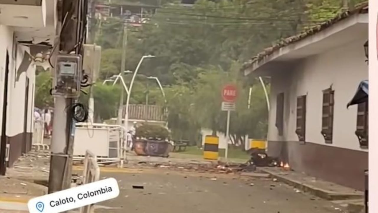 Comunidades del municipio de Caloto reportan un ataque con explosivos acondicionados en una motocicleta contra la estación de Policía.