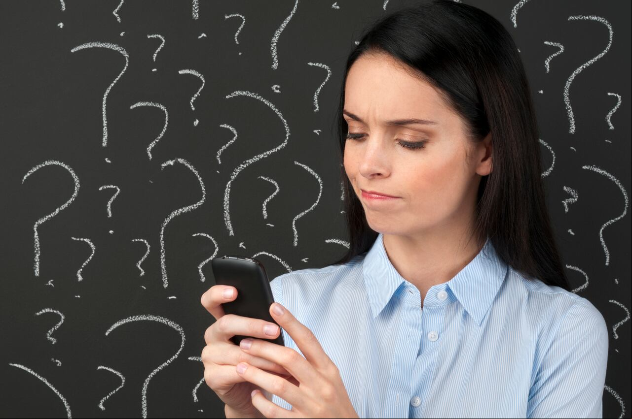 Con la creciente dependencia de los teléfonos celulares en la vida moderna, es fácil pasar por alto los comportamientos que podrían estar afectando la pantalla de estos dispositivos.
