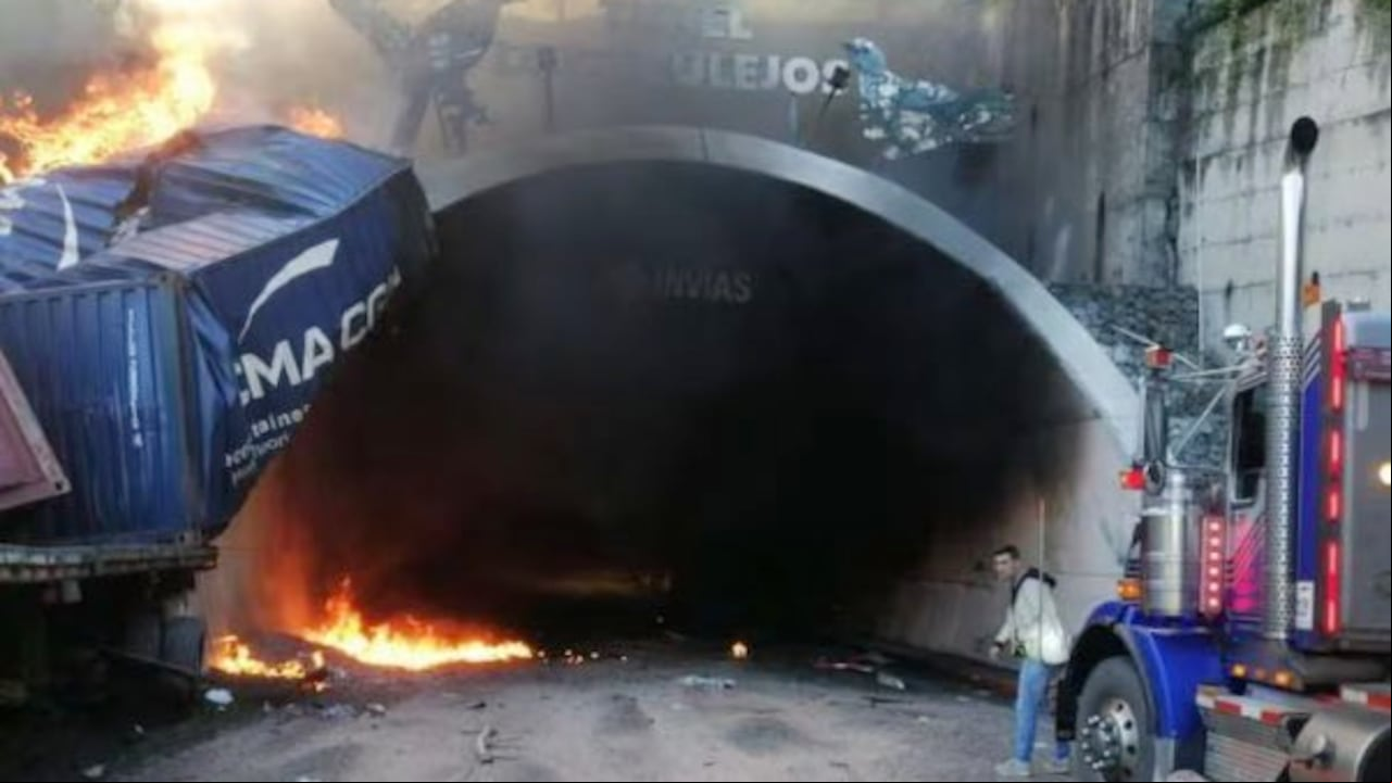Accidente en el túnel Los Azulejos en Alto de la Línea.