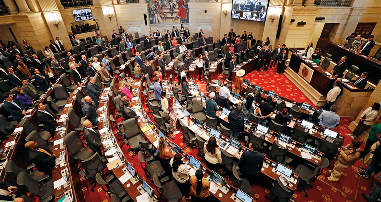 El congresista que más condecoraciones ha hecho es el senador Iván Name, casi todas ellas atribuidas a su función como presidente del Senado. Los costos de esos galardones los asume cada equipo legislativo.