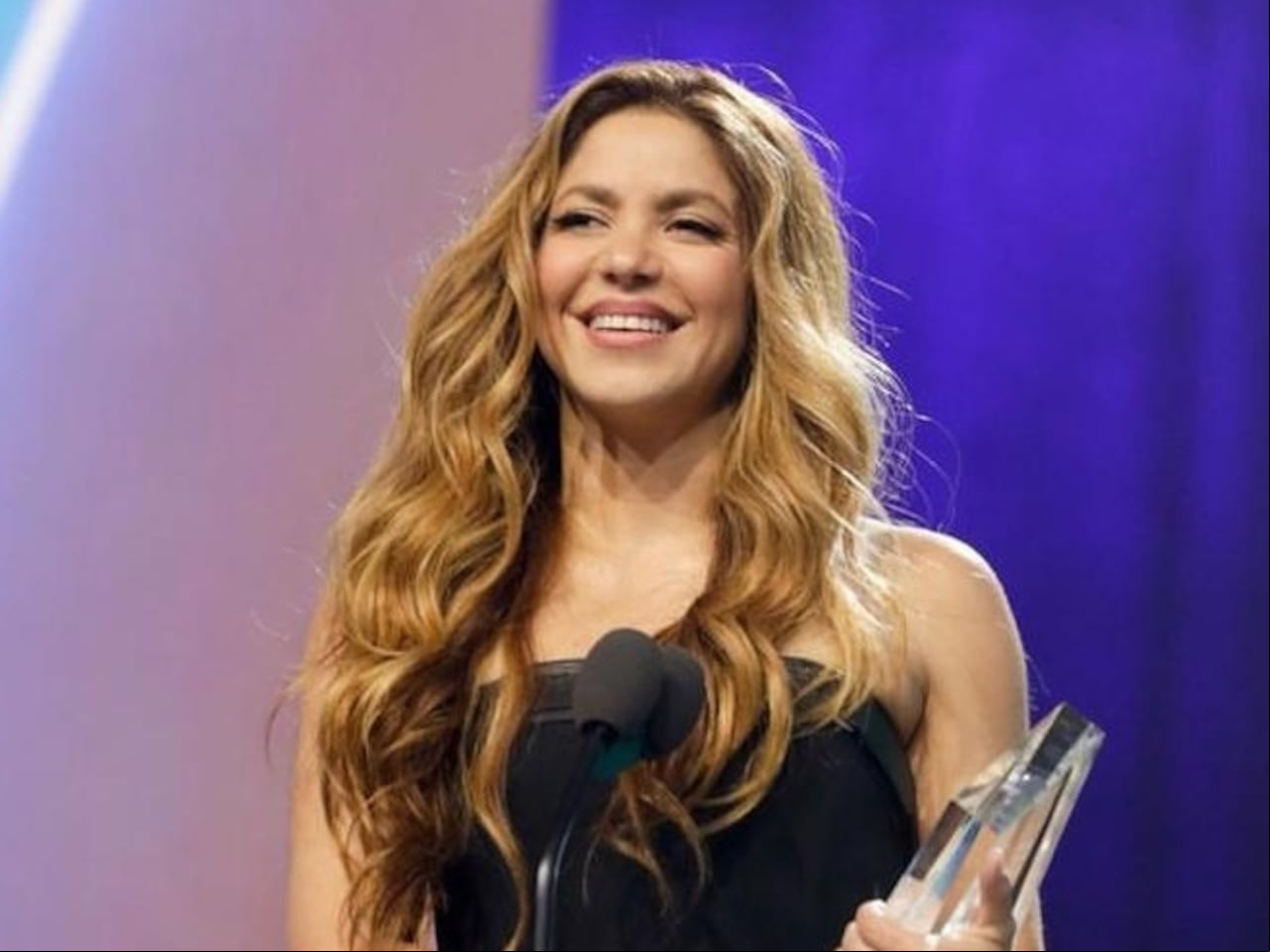 Shakira recibió el reconocimiento a la "Mujer del Año". Foto: Instagram Billboard.
