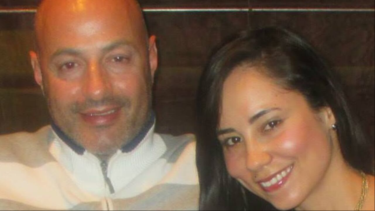 La policía está investigando las causas de la muerte de las 3 personas