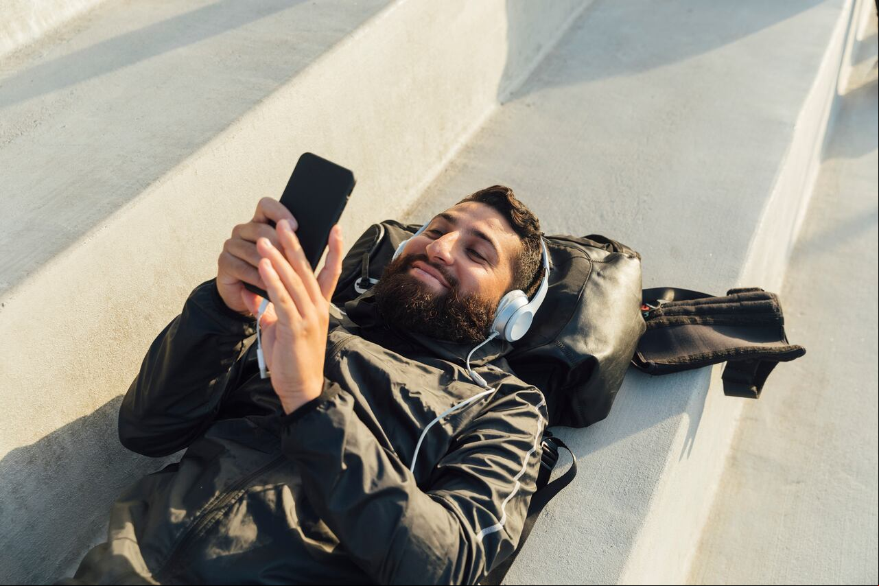 ¿Se encuentra aburrido sin conexión a Internet? Descargue estas cinco opciones de juegos online para Android y diviértase en cualquier momento y lugar.