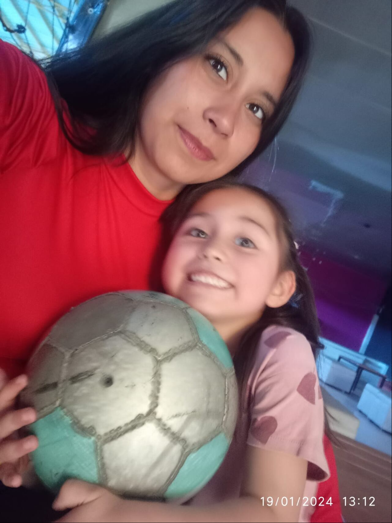 Valentina Reyes, una niña que padecía el Síndrome de Dravet, también le dejaron de entregar sus medicamentos, lo que complicó su salud hasta llevarla a la muerte. Foto suminstrada por su familia.