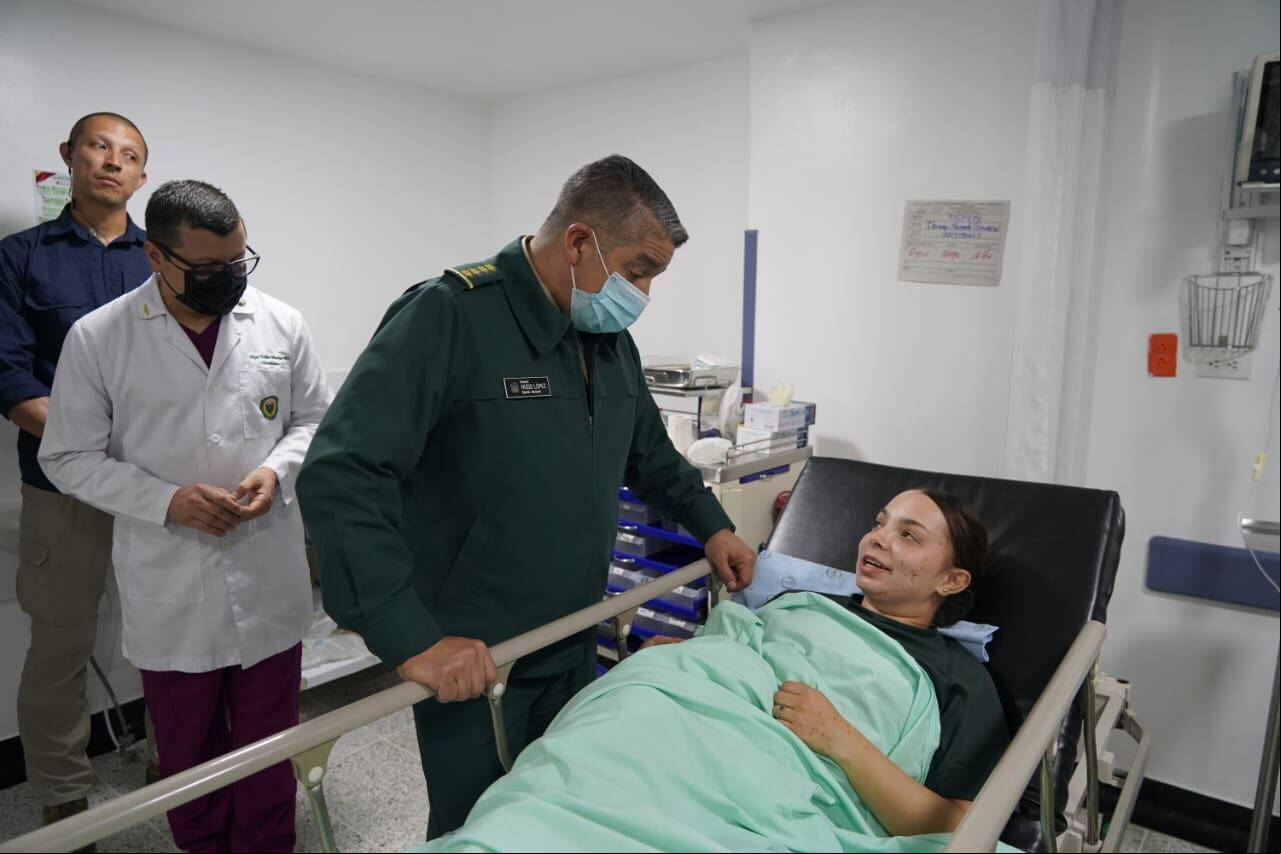 Una mujer teniente del Ejército está dentro de los 28 heridos, tras el atentado terrorista ejecutado por el ELN en Arauca.
