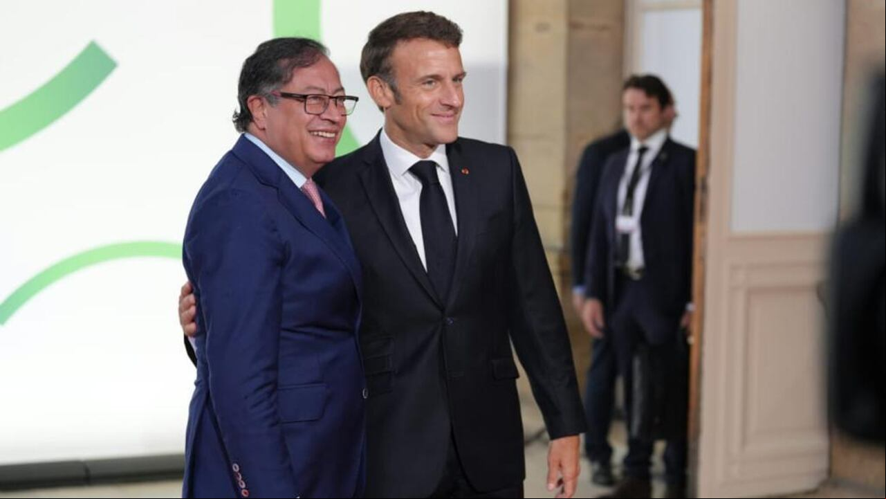 El presidente Gustavo Petro y el presidente francés Emmanuel Macron