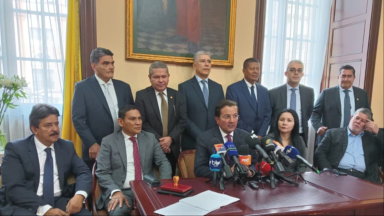 Cambio Radical radicó reforma a la salud.