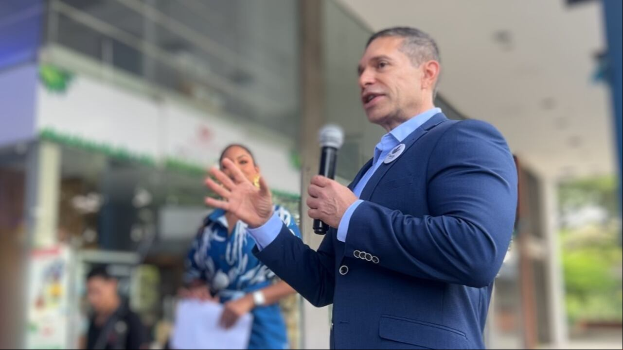 Jaime Valencia, director de Aid for AIDS Colombia.