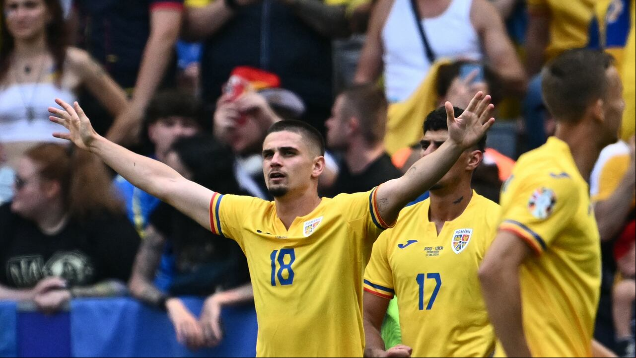 Rumania goleó a Ucrania en el grupo E
