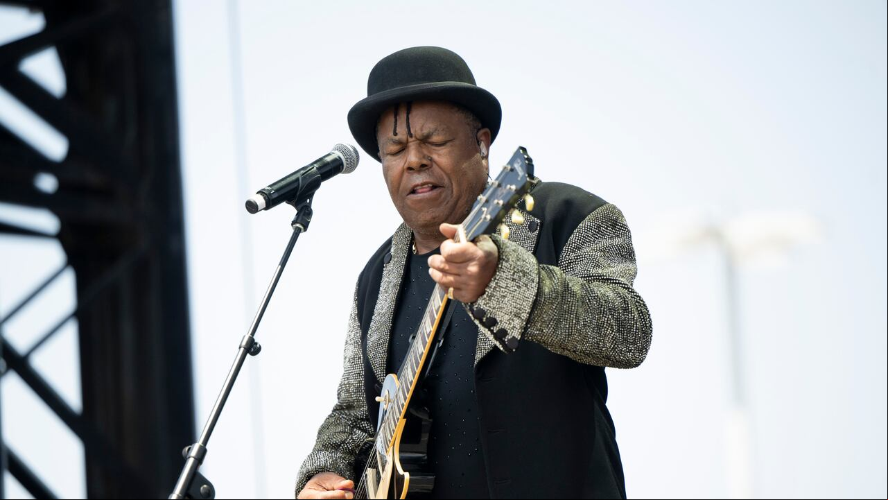 Tito Jackson era el tercero de los hermanos Jackson era reconocido como cantante y guitarrista.