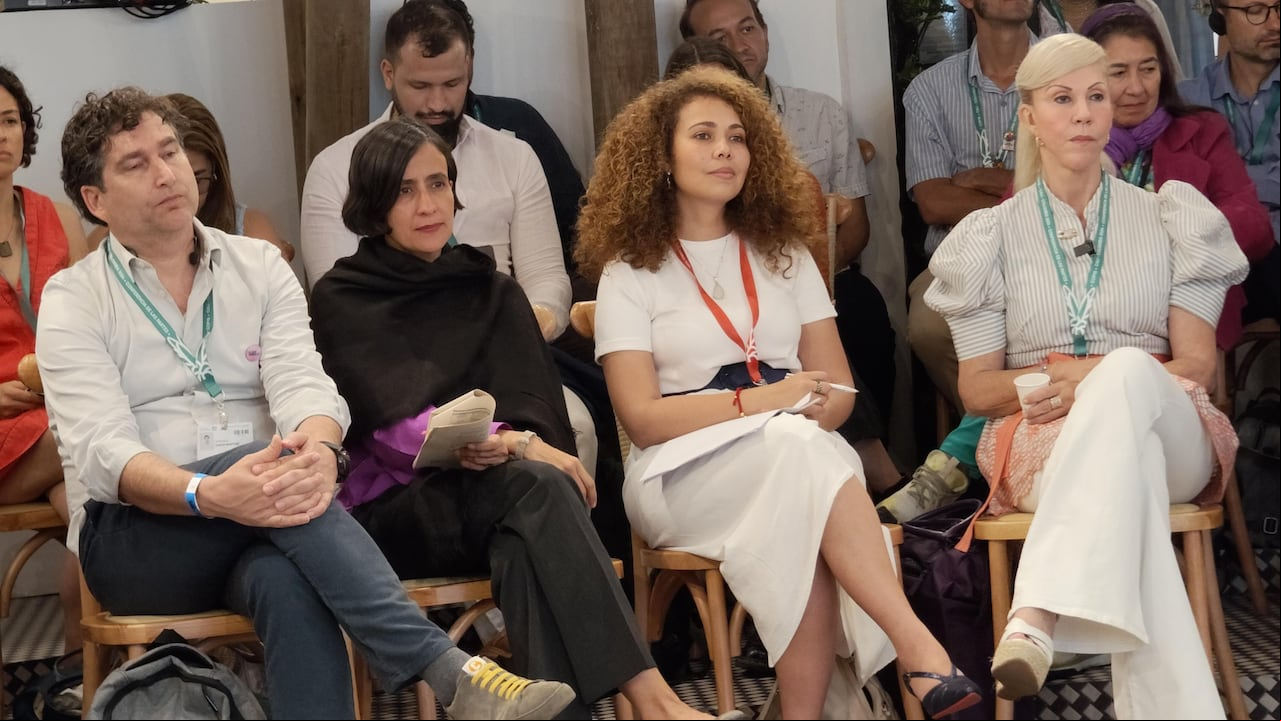 La charla contó con la presencia de la ministra de Ambiente (Susana Muhamad) y la gobernadora del Valle del Cauca (Dilian Francisca Toro). Con esta discusión se busca tener mejores condiciones de retribución por el uso de recursos genéticos.