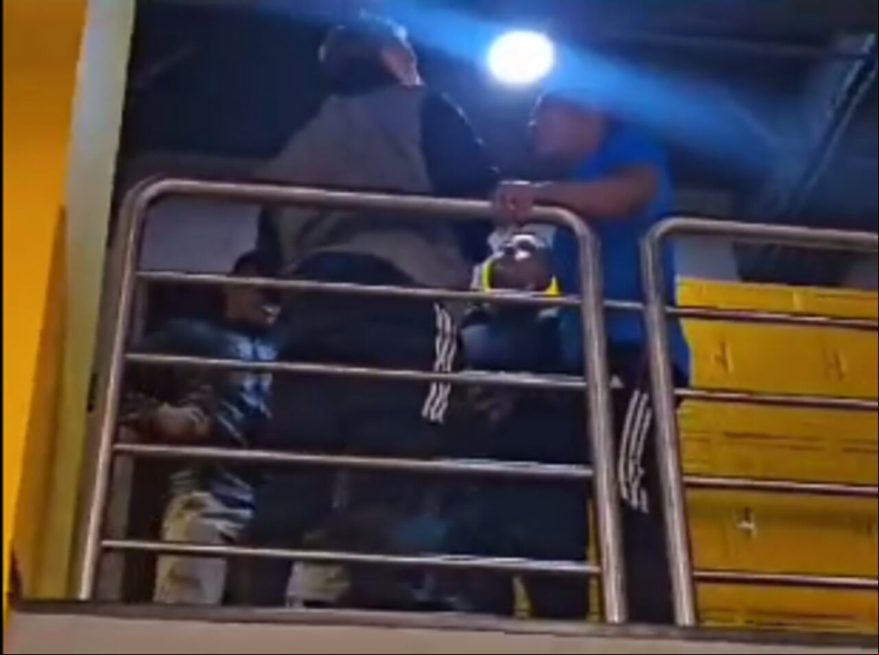 Un hombre habría amenazado al representante a la Cámara, Miguel Polo Polo, mientras estaba en un gimnasio.