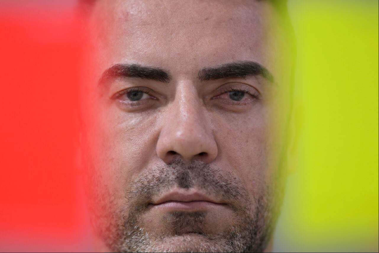 En julio de 2022, el oficial de la liga brasileña Benevenuto salió del armario públicamente en un podcast de fútbol,