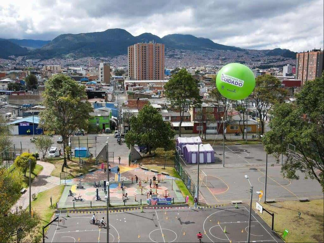 La istración de Claudia López cumple la meta trazada en el Plan de Desarrollo Distrital, de entregarle a la ciudad 20 Manzanas del Cuidado.