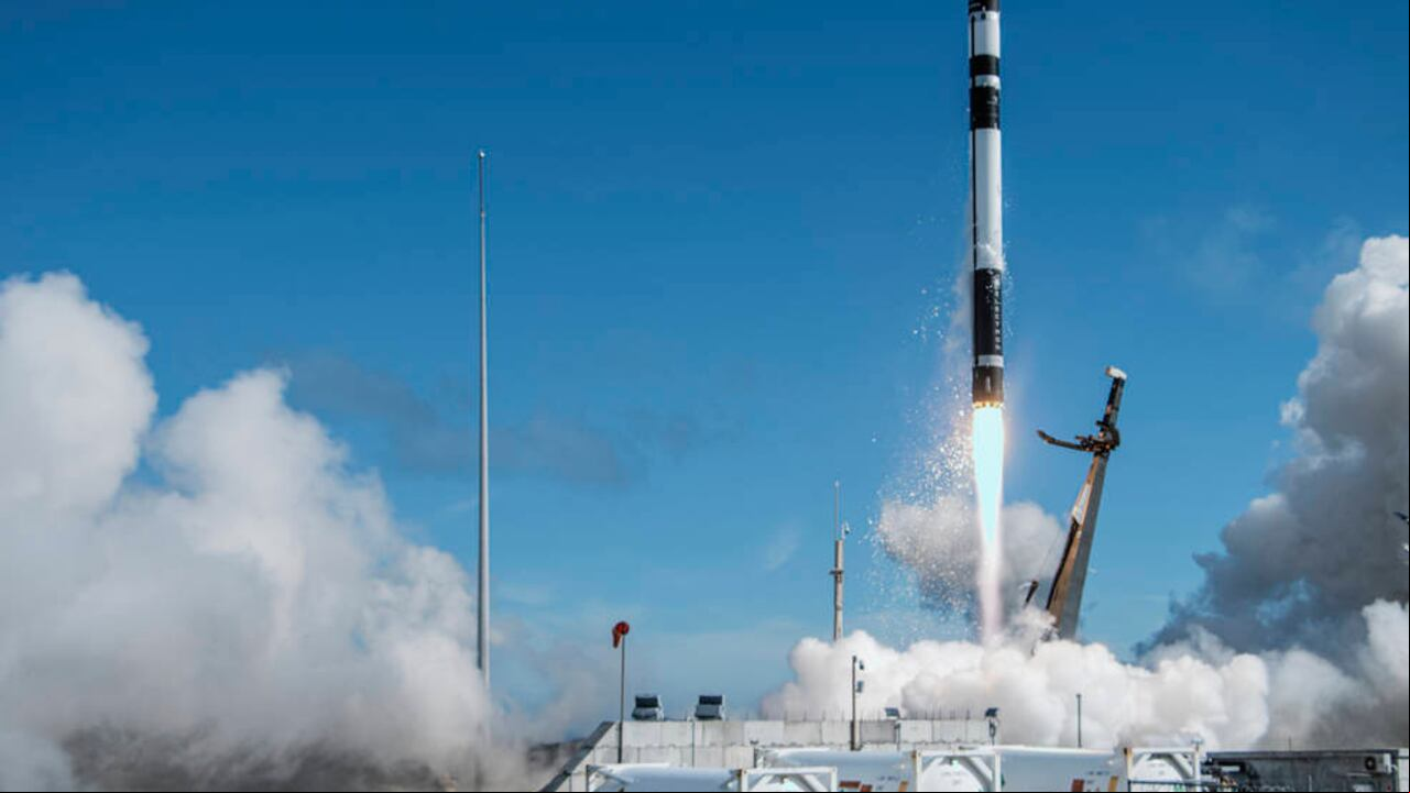 Twitter: @NASA