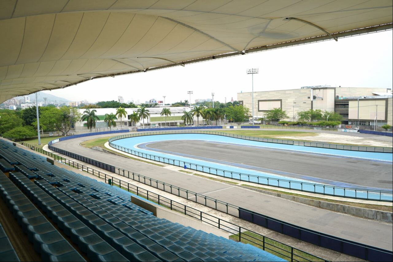 Patinódromo Mundialista de Cali, renombrado en honor y la memoria de Luz Mery Tristán.