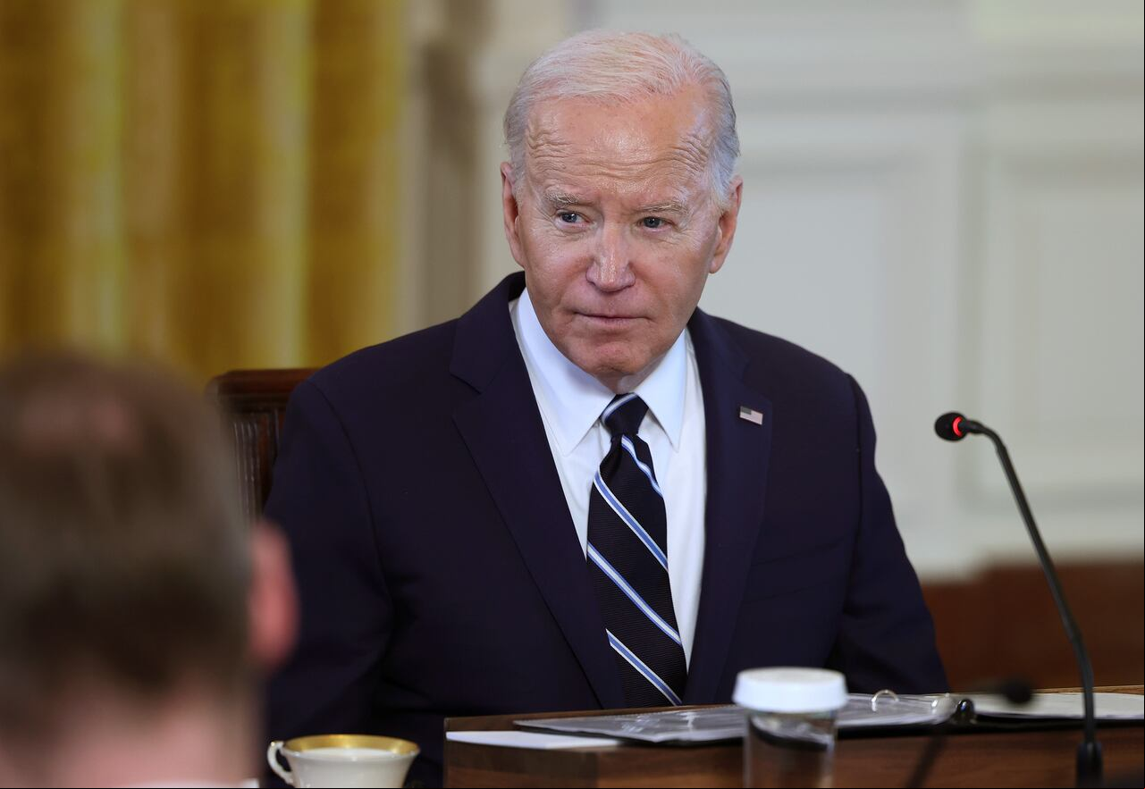 Presidente estadounidense Joe Biden habla durante una reunión con el presidente polaco Andrzej Duda y el primer ministro Donald Tusk, hablaron sobre la seguridad europea y reafirmaron la cooperación militar mientras continúa la guerra de Rusia contra Ucrania.