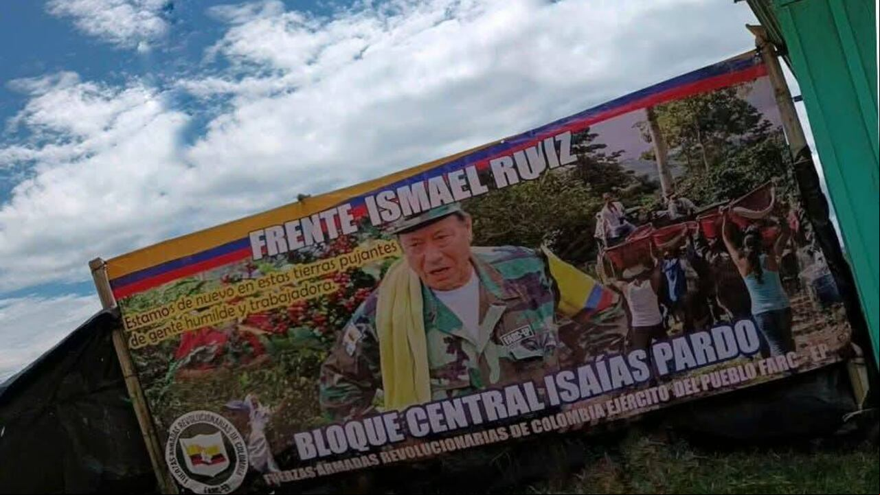 Carteles de disidencias de las Farc aparecieron generando preocupación y temor entre los habitantes de estos municipios del Huila.
