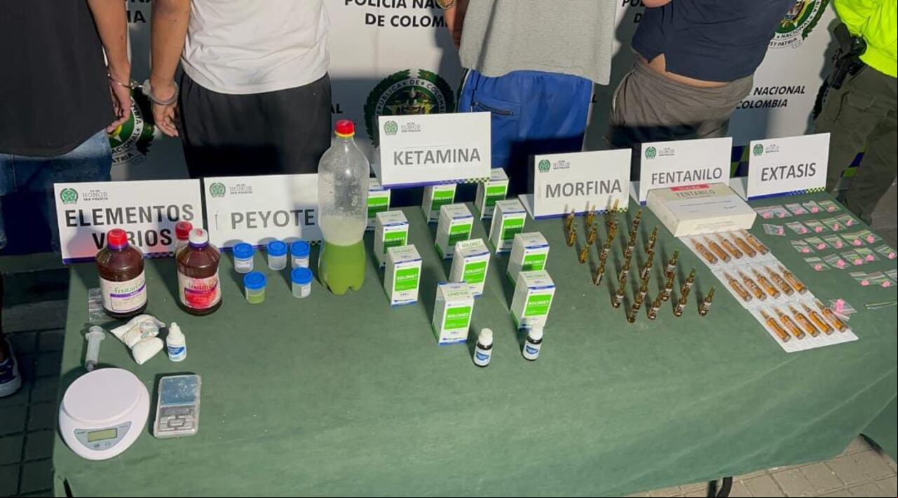 Estos fueron algunos de los elementos que fueron incautados en el laboratorio clandestino.
