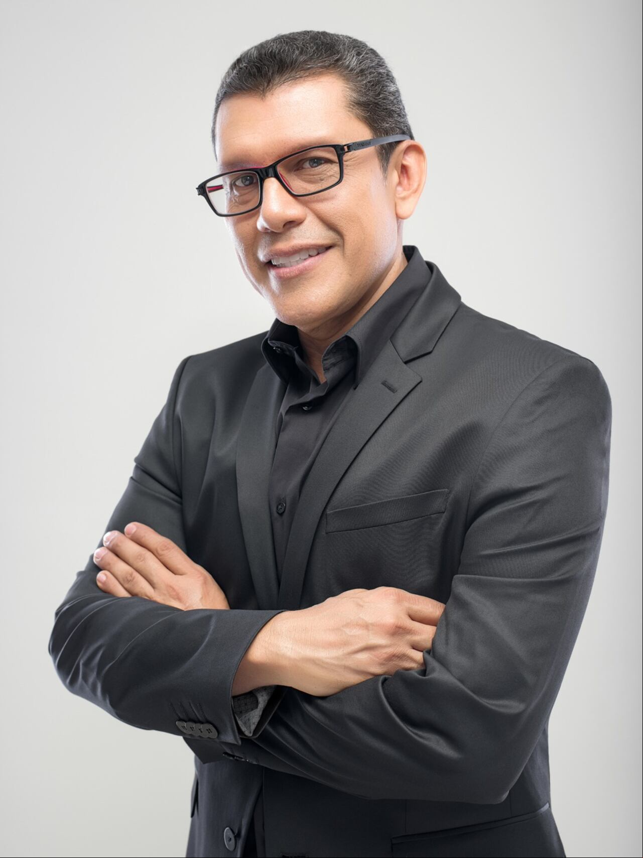 Harold Fernando López Reina es comunicador social-periodista de la Universidad Autónoma de Occidente. Especialista en Comunicación Organizacional, máster
training en Neuromarketing.