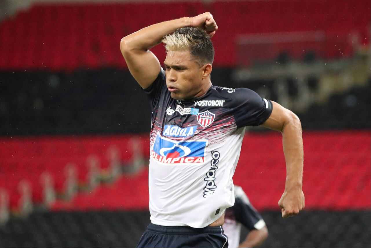Teófilo Gutiérrez vistiendo los colores de Junior de Barranquilla en 2020.