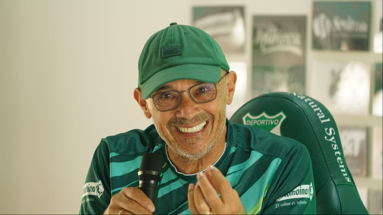 Alfredo Arias, técnico del Deportivo Cali, habla sobre el clásico vallecaucano. Foto Jorge Orozco