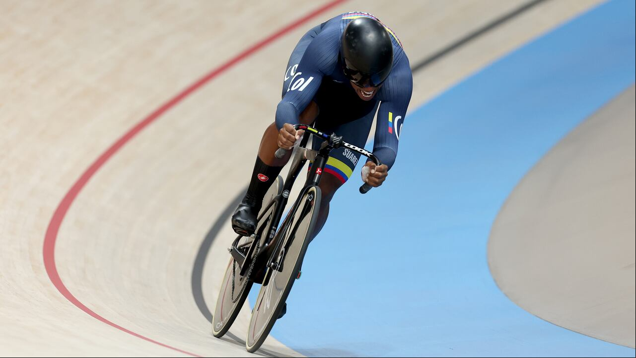 PARIS, - AUGUST 07: Kevin Santiago Quintero Chavarro of Team Colombia competes during the Men's Sprint Qualifying on day twelve of the Olympic Games Paris 2024 at Saint-Quentin-en-Yvelines Velodrome on August 07, 2024 in Paris, . (Photo by Tim de Waele/Getty Images)