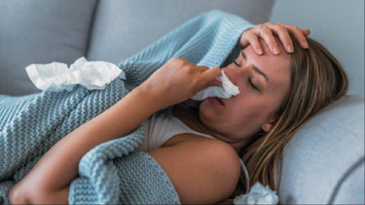 La infección simultánea de covid y gripa, denominada genéricamente flurona, no es una variante ni un virus.