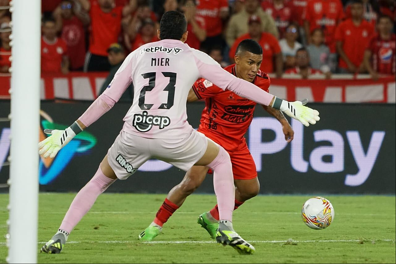 América 4 nacional 1