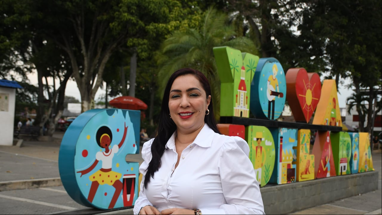 Cali: Informe entrevista alcaldesa de Candelaria, Gessica Vallejo. Puente de Juanchito, . foto José L Guzmán. El País