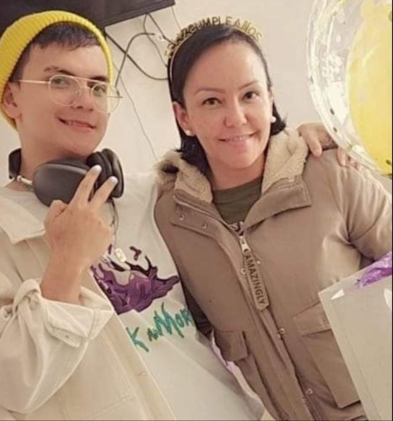 Sus padres piden que les otorguen una visa humanitaria para acompañar a su hijo en su proceso.