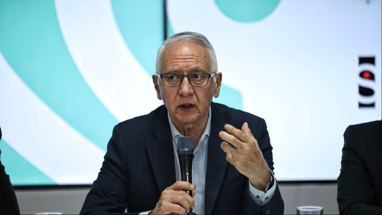 Guillermo Alfonso Jaramillo
Ministro de Salud, rueda de prensa Covid