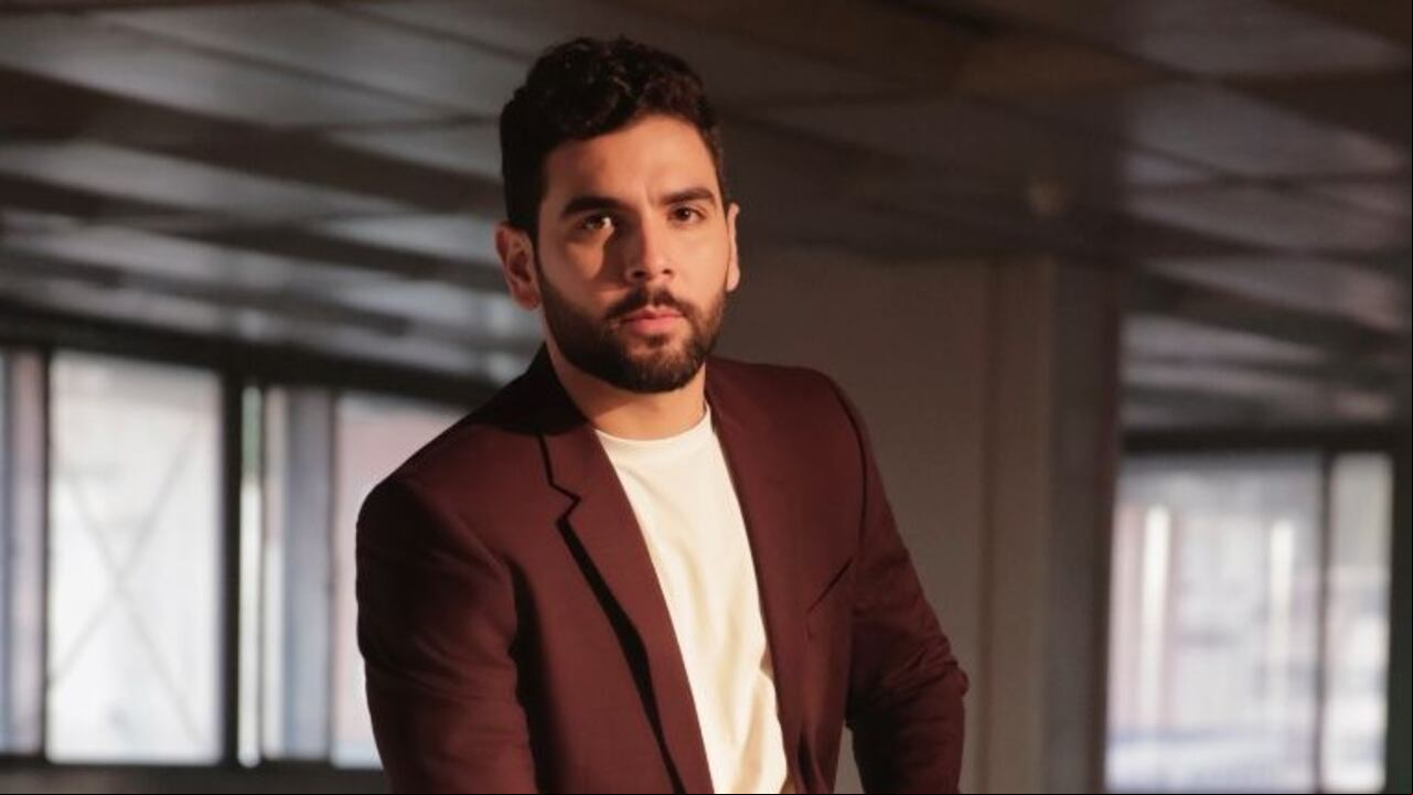 Andrés Julio estrena canción.