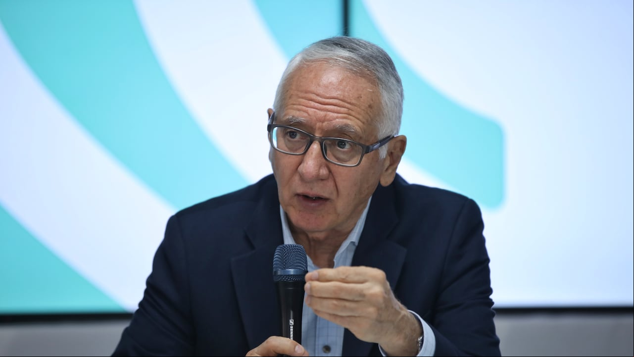 Guillermo Alfonso Jaramillo
Ministro de Salud, rueda de prensa Covid