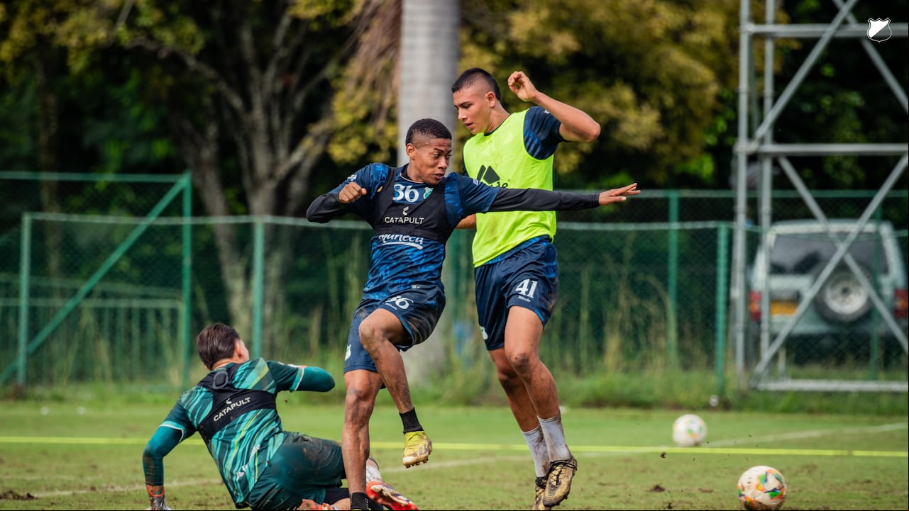 12 canteranos del Deportivo Cali se encuentra realizando la pretemporada con el equipo profesional que dirige el uruguayo Alfredo Arias.