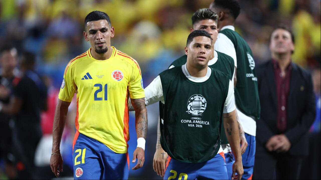 Daniel Muñoz se pierde la final de Copa América por su expulsión ante Uruguay