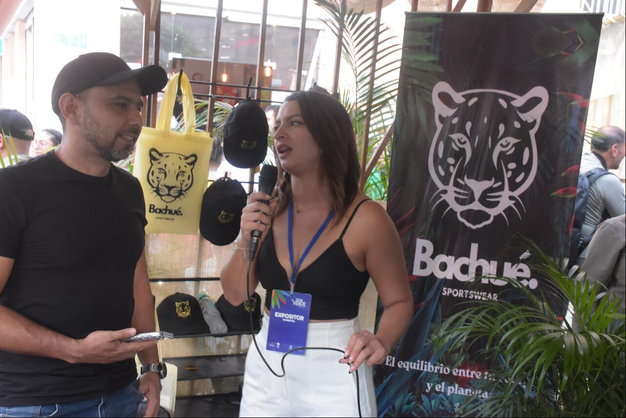 Andrea Petro en Cali presentando su marca de ropa deportiva Bachué, hecha con poliéster 100% reciclado. Aymer Andrés Álvarez