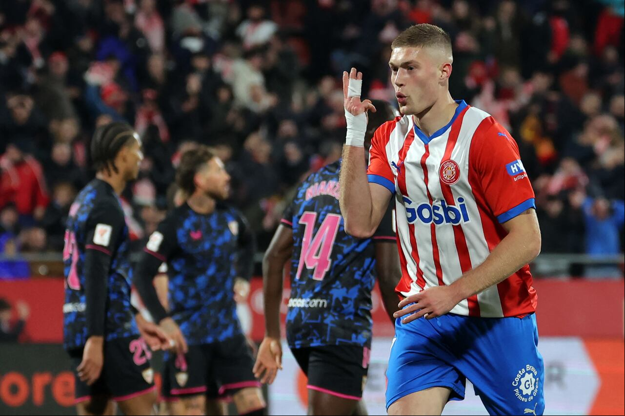 Girona Vs. Sevilla en la Liga española 2023-2024.
