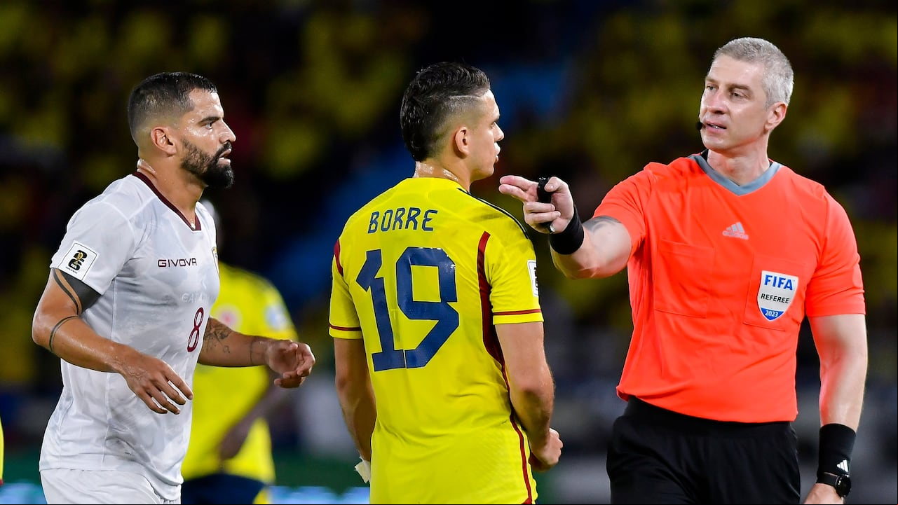 El partido entre Colombia y Venezuela sigue estando en boca de la prensa y los aficionados por los posibles penales que no se pitaron a favor de la 'Tricolor'. No obstante, Conmebol hizo público un audio del VAR con las indicaciones que le dieron al juez