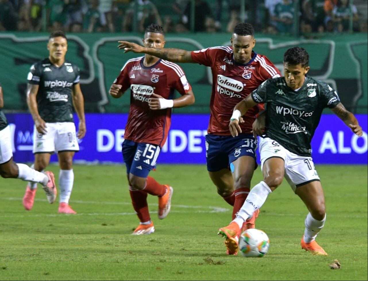 Deportivo Cali vs Deportivo Independiente Medellín DIM en el estadio de Palmaseca