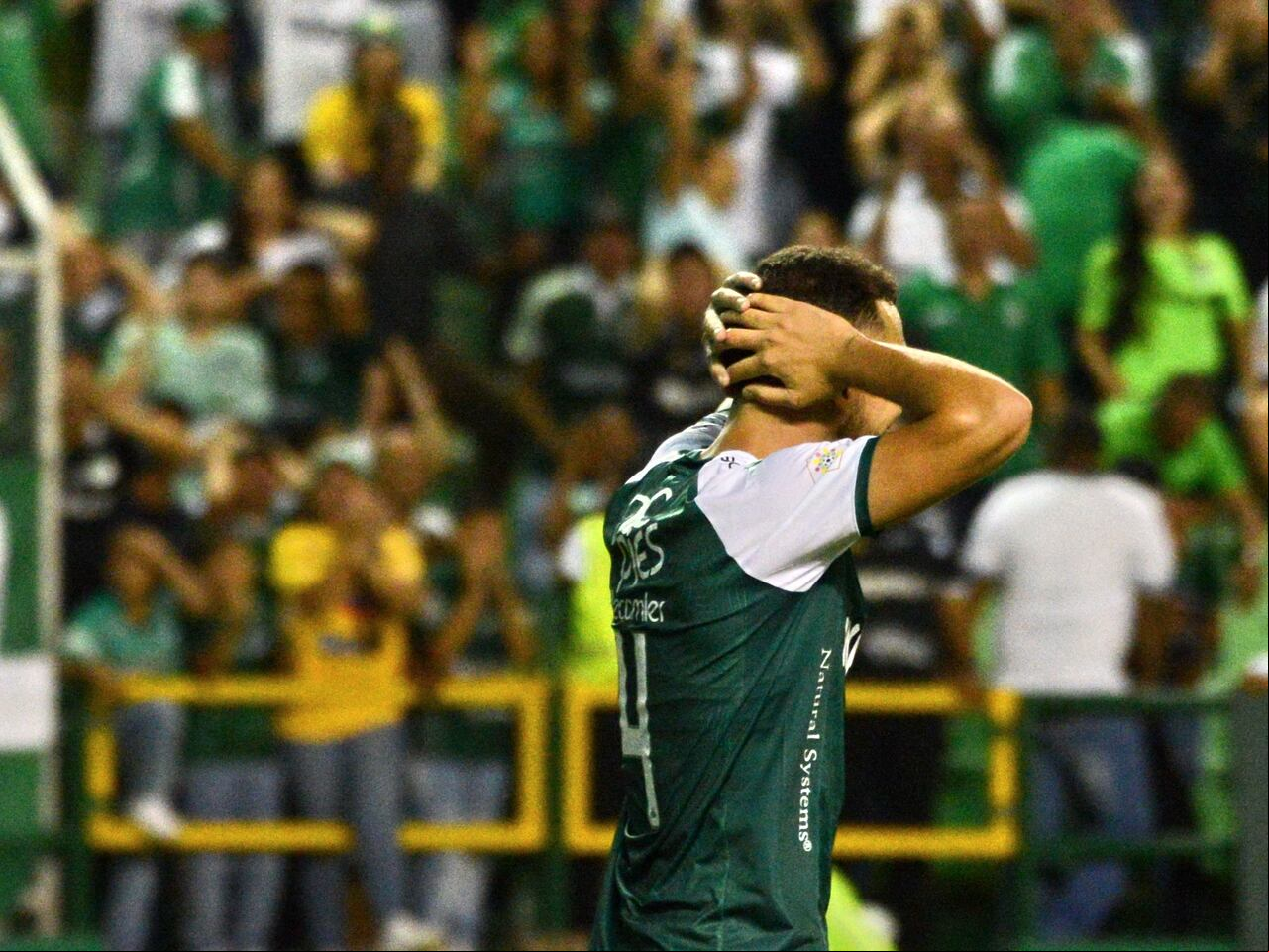 Afición: Futbol, Deportivo Cali 1 -Nacional 1 Agosto, Liga BetPlay. Agosto 6-23. Foto José L Guzmán. El País