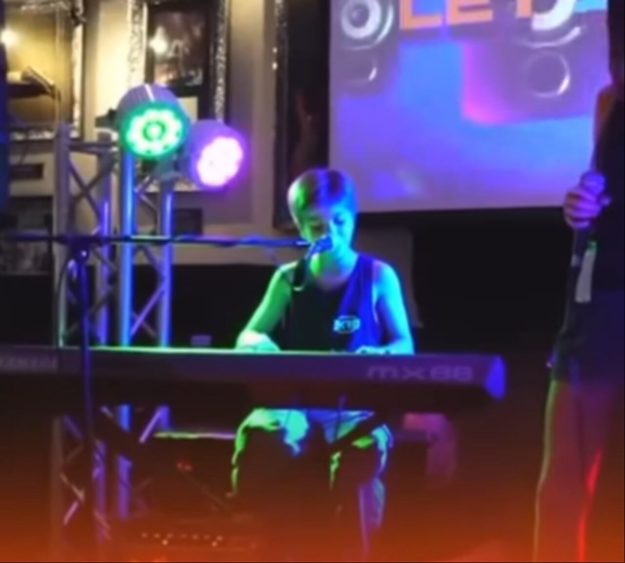 Sasha, hijo de Shakira, sorprendió al mundo con su talento para la música.