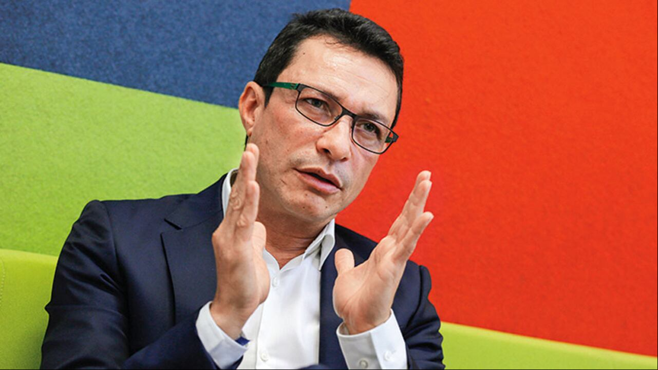Carlos Caicedo, gobernador del Magdalena, habría recomendado cerca de 190 contratistas y perfiles nuevos.